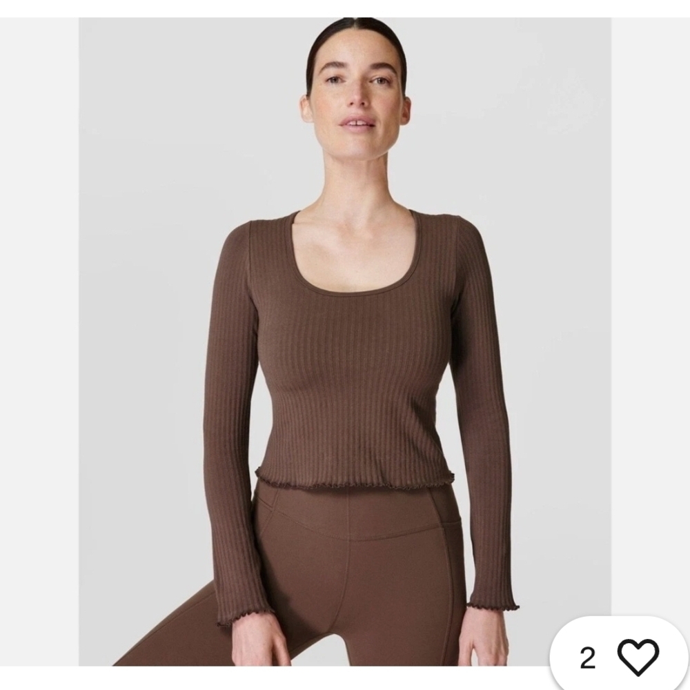 Ribbed Scoop Neck Long Sleeve Top in Brown